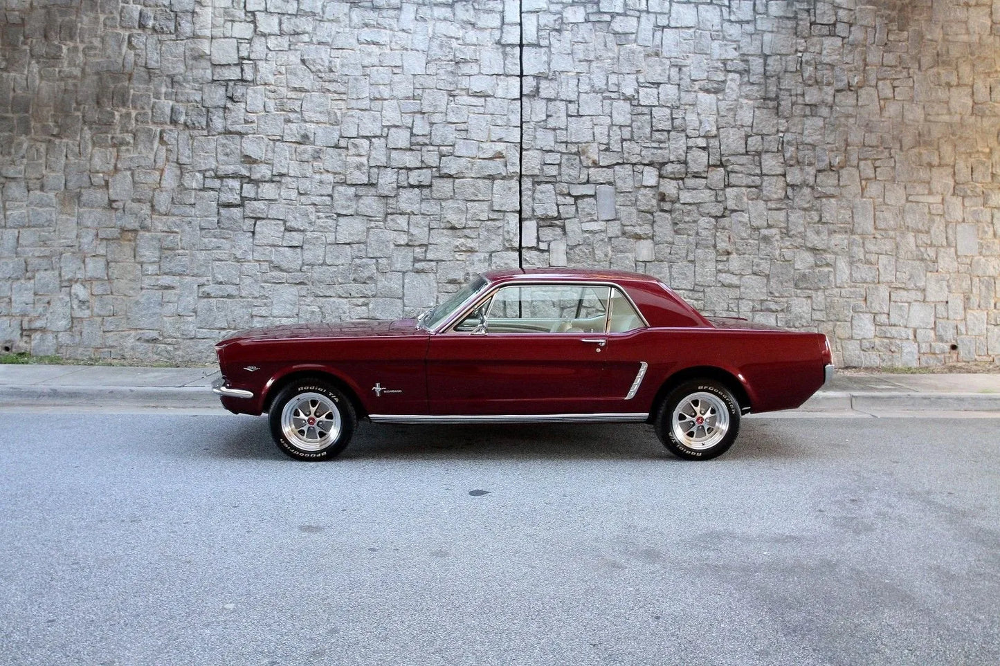 Ford Vintage Burgundy Metallic X / M1632 | OEMatch Basecoat