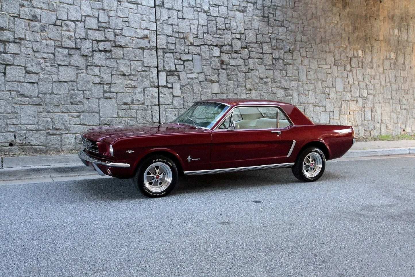 Ford Vintage Burgundy Metallic X / M1632 | OEMatch Basecoat