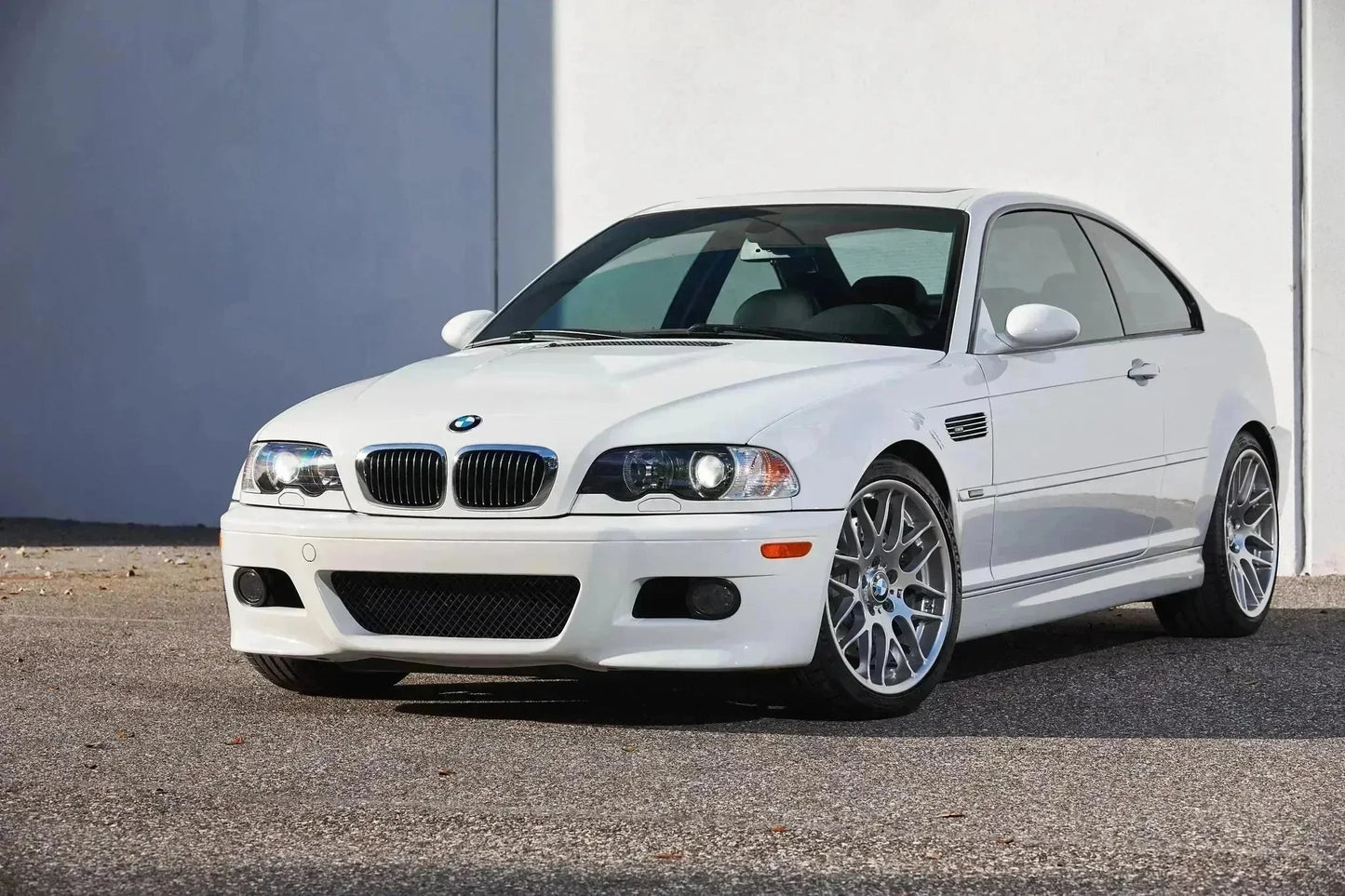 BMW Alpine White U300 / 300 | OEMatch Basecoat
