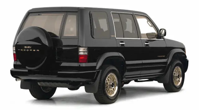 Isuzu Black 8555 / 41-8555 | OEMatch Basecoat