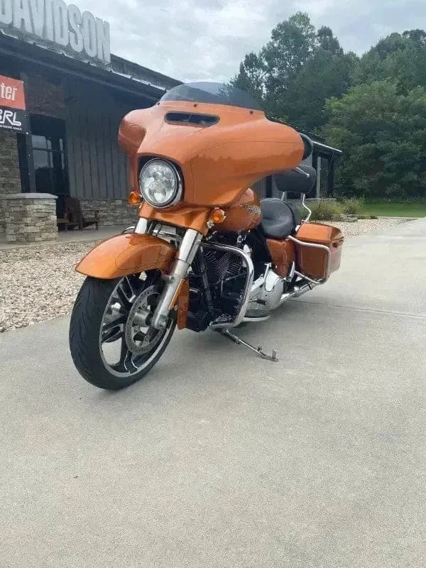 Harley-Davidson Amber Whisky P. 645 | OEMatch Basecoat