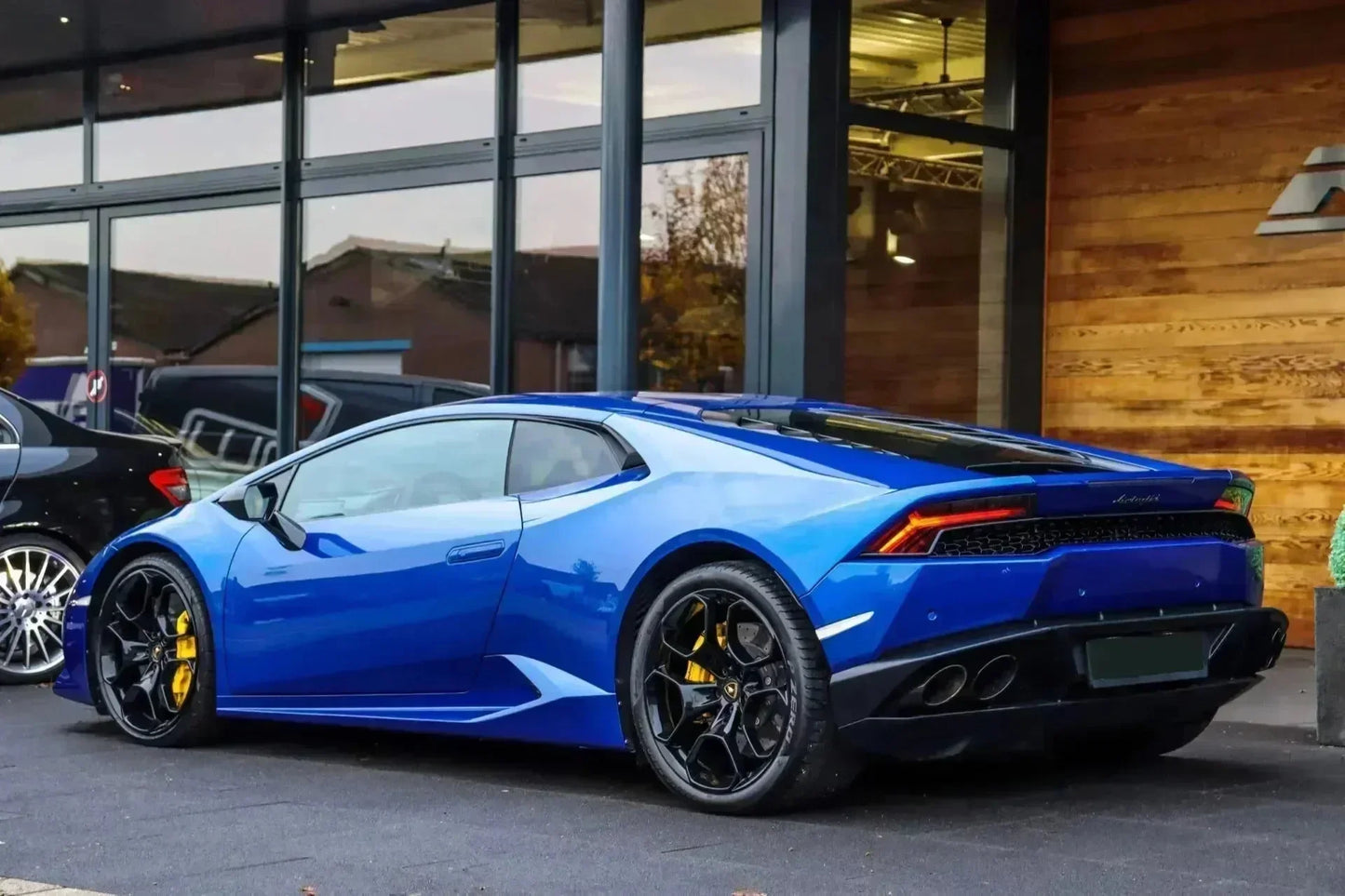 Lamborghini Blu Caelum Metallic LY5Q | OEMatch Basecoat