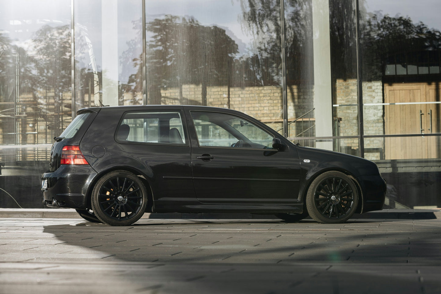 Volkswagen / Audi Schwarz 041 | OEMatch Basecoat