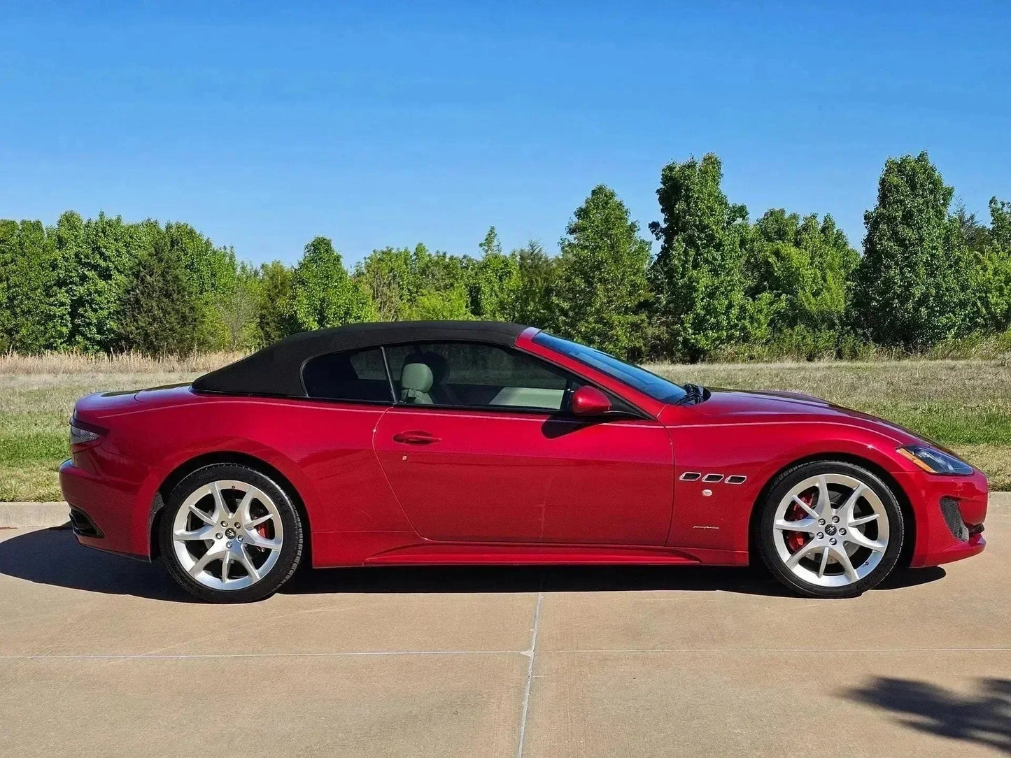 Maserati Rosso Trionfale Pearl 266144 | OEMatch Basecoat