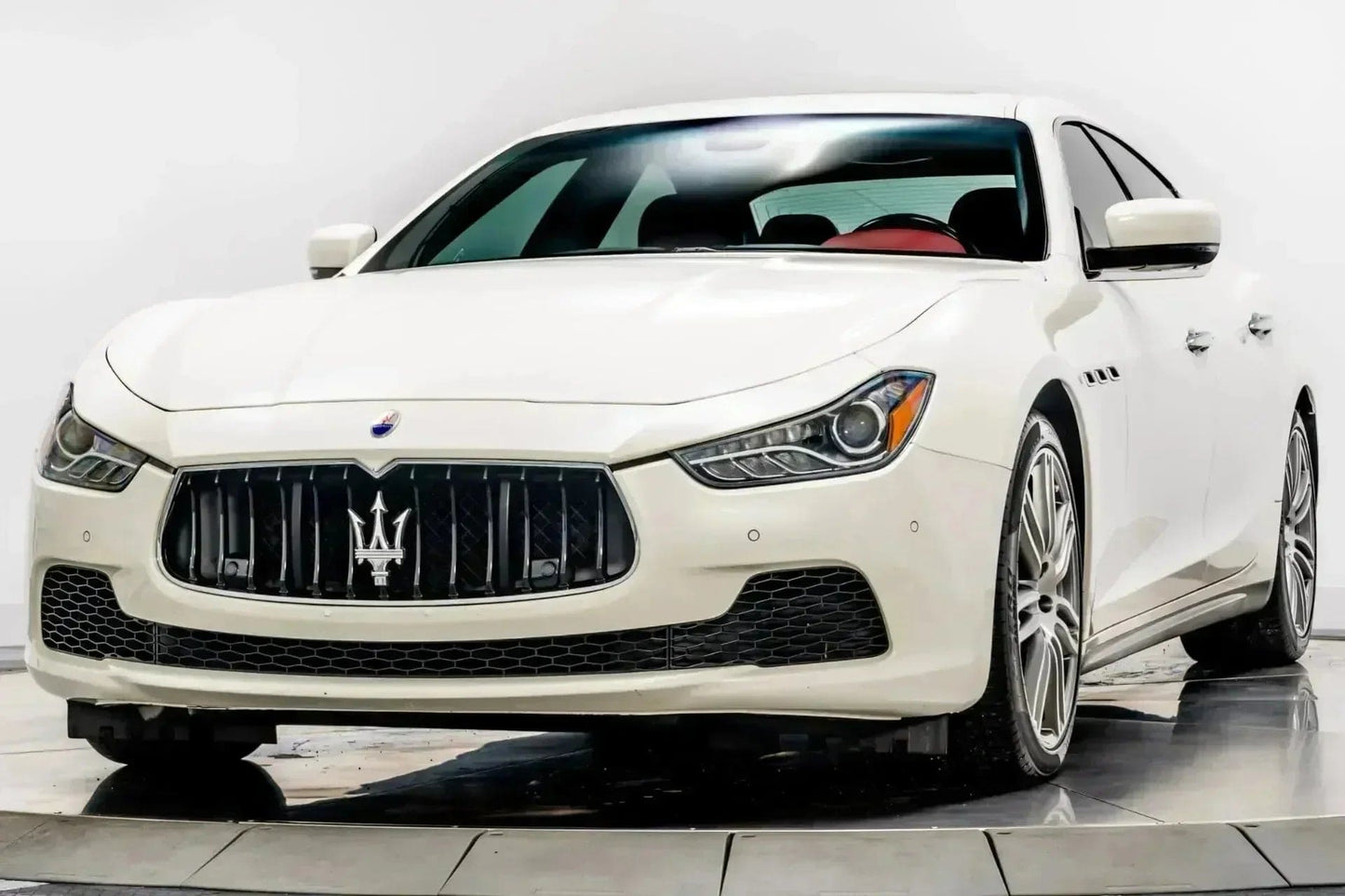 Maserati Bianco Alpi 231042 | OEMatch Basecoat