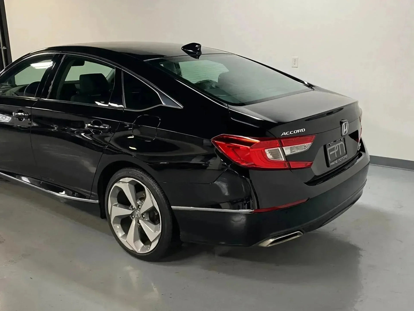 Honda Crystal Black Pearl NH731P | OEMatch Basecoat