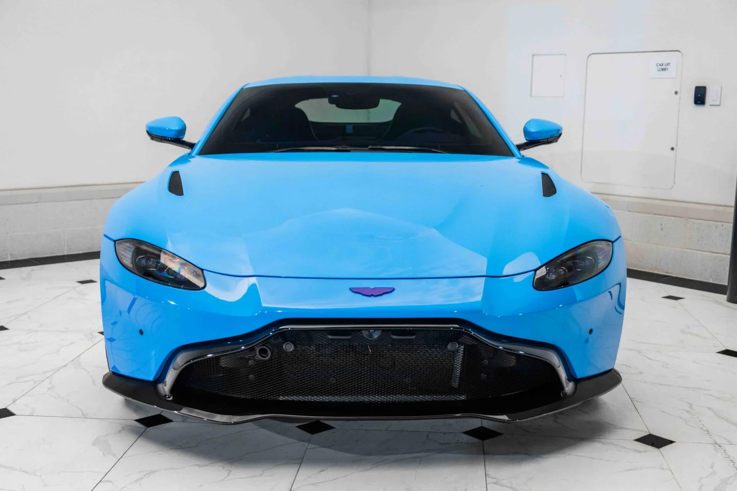 Aston Martin Powder / Flugplatz Blue 5083D | OEMatch Basecoat
