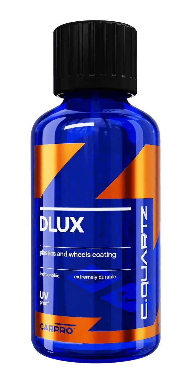 Blue CarPro CQuartz DLUX 100ml bottle for plastics and wheels coating, hydrophobic and UV proof