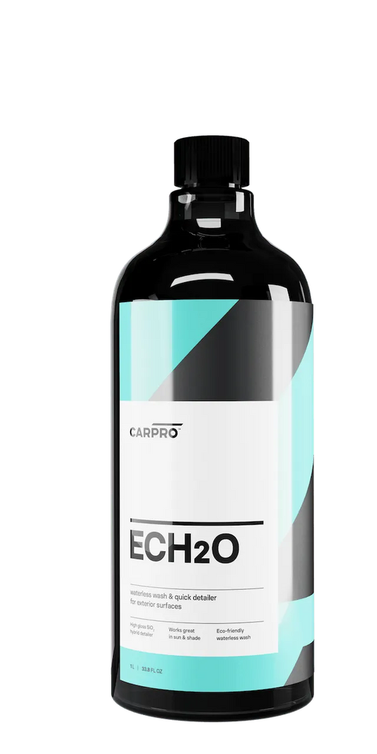 CarPro ECH2O waterless wash and quick detailer bottle with turquoise and black label