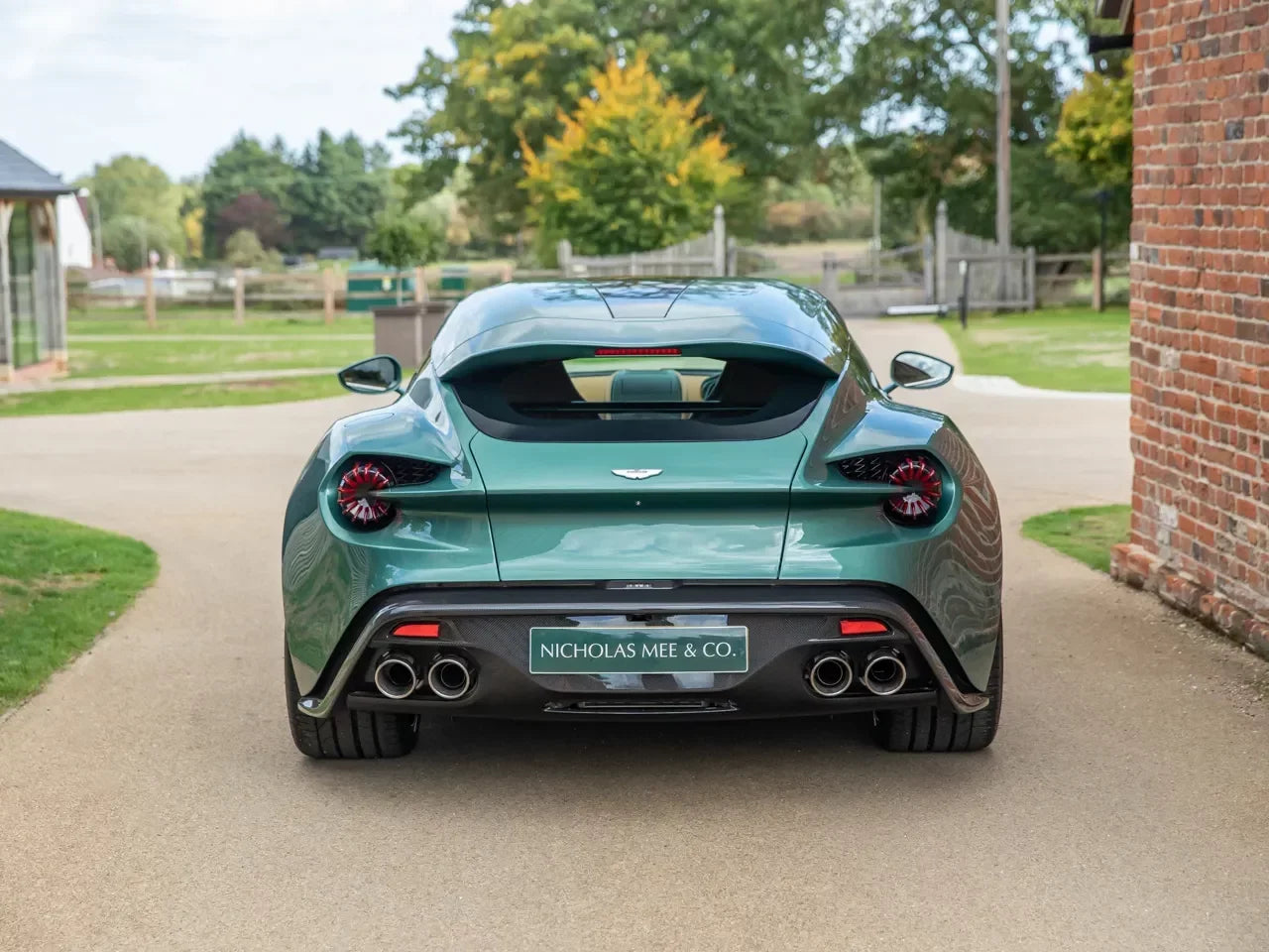 Aston Martin British Racing Green Metallic 1140 | OEMatch Basecoat