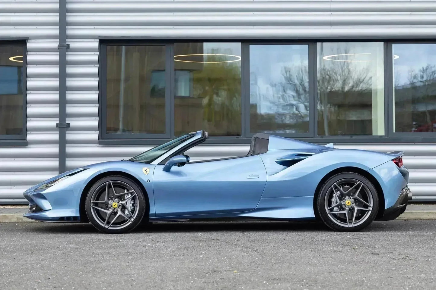 Ferrari Azzurro California Metallic 524 | OEMatch Basecoat