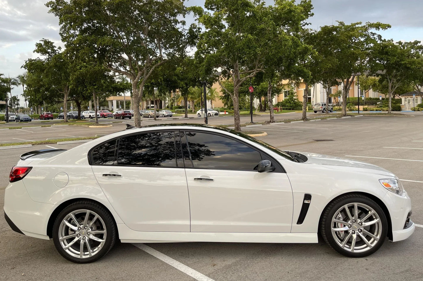 GM HERON WHITE 11U-679F / J073 | OEMatch Basecoat