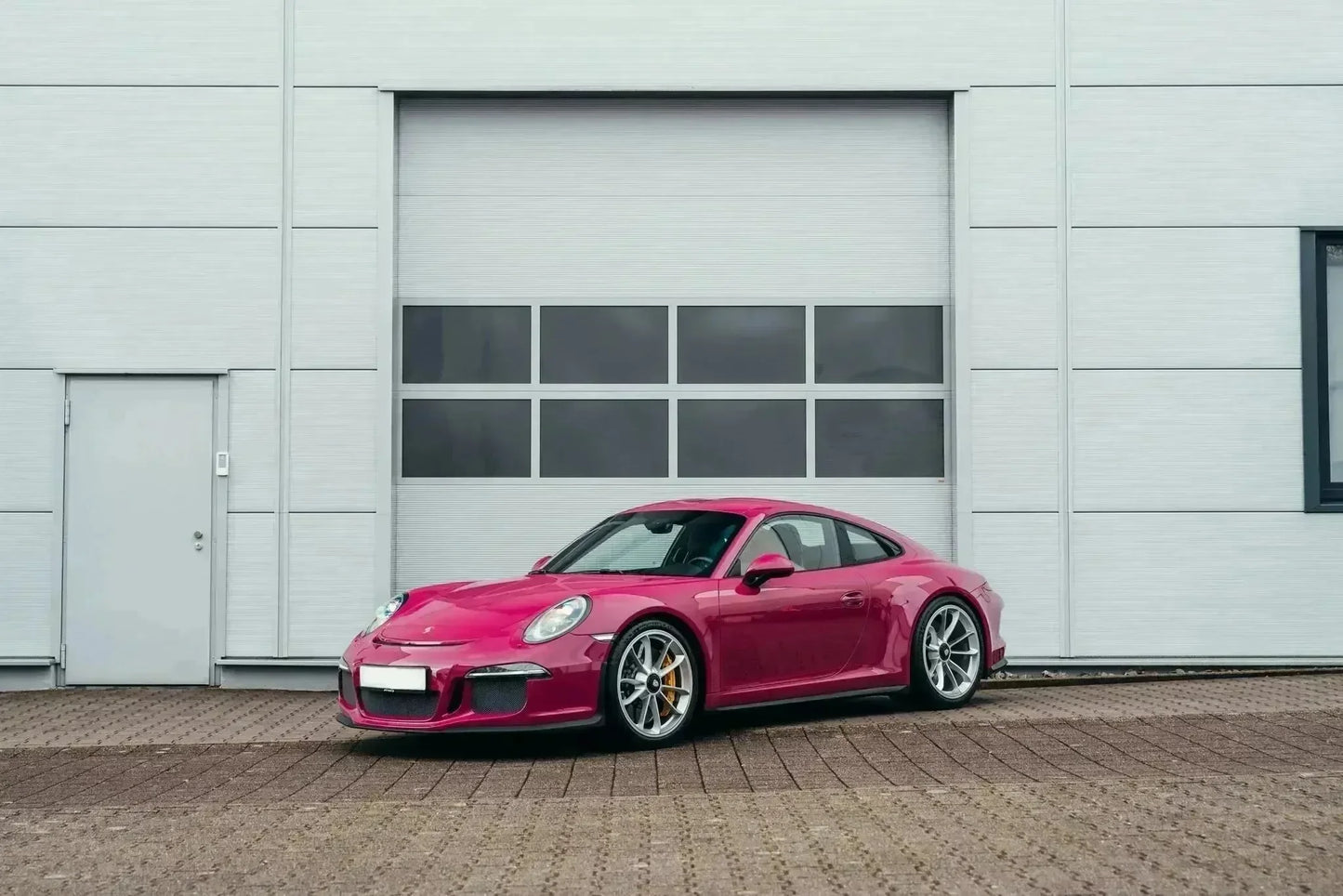 Porsche Ruby Star 82N | OEMatch Basecoat
