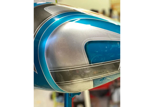 Diamond Silver Paint Job: Harley Davidson Street Bob DIY Build Guide