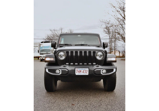 Pitch Black Dip on a Jeep Wrangler — Finest Dips Coating: DipYourCar Pigments needed for this look: - Pitch Black Dro Color Match