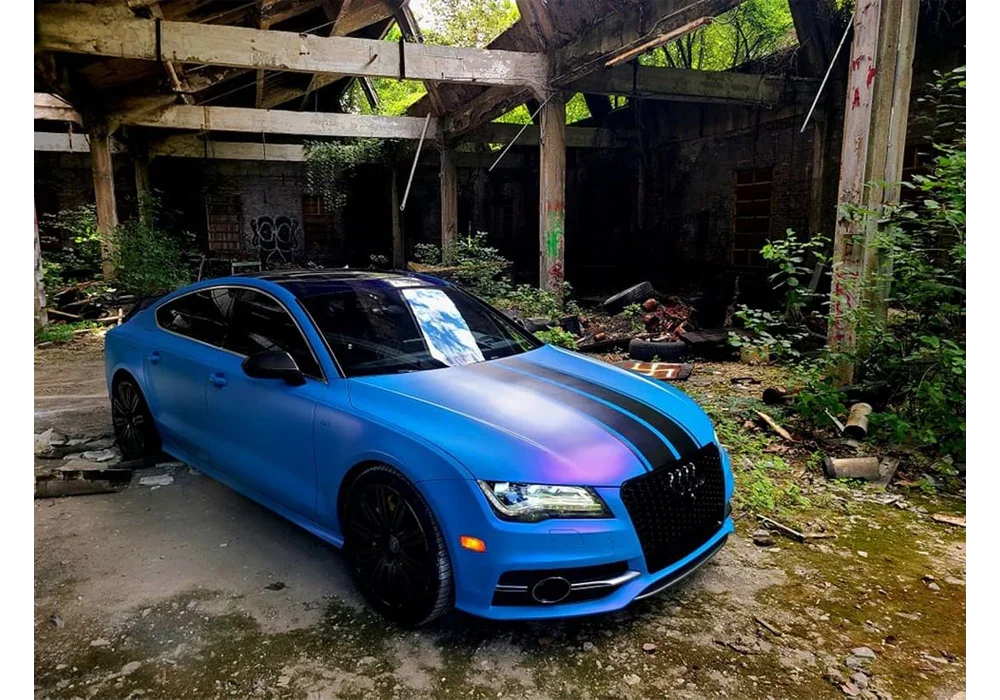 Xenon Colorshift Dip on a Audi — Dip Innovations Coating: DipYourCar Pigments needed for this look: - Xenon Color Color Match