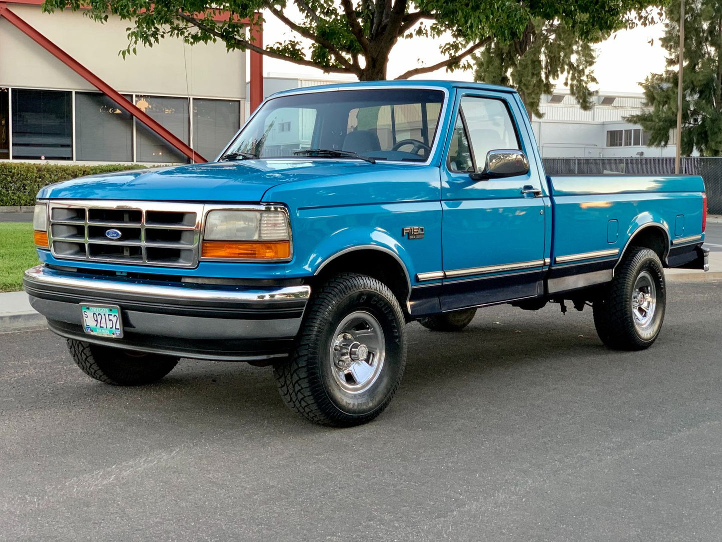 Ford Medium Lapis Metallic KE-6563 | OEMatch Basecoat