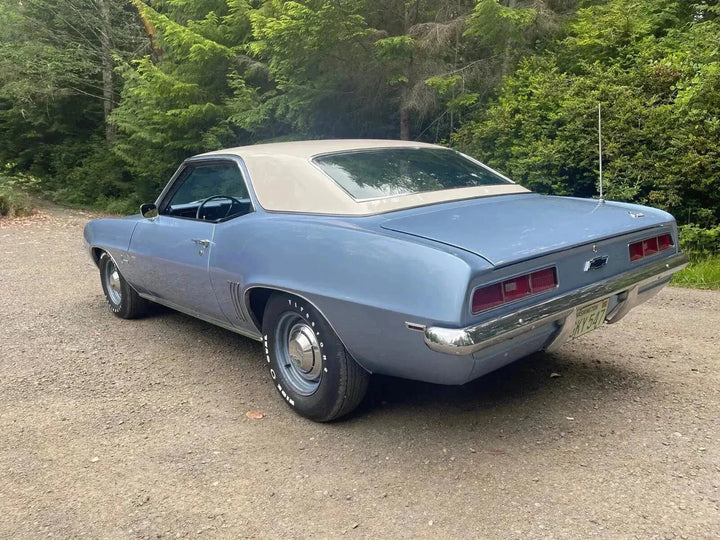 Chevrolet Light Blue Metallic 21-7470 | OEMatch Basecoat