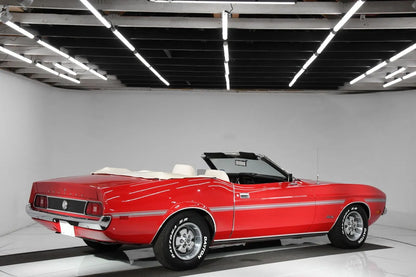 Ford Bright Red 2B-3560 | OEMatch Basecoat