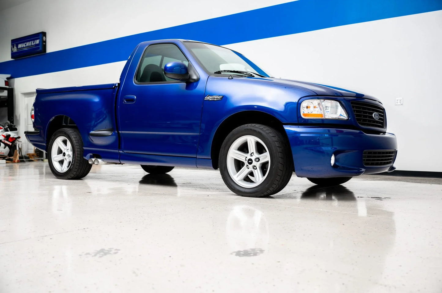 FORD USA SONIC BLUE P. M. SN-7095 | OEMatch Basecoat