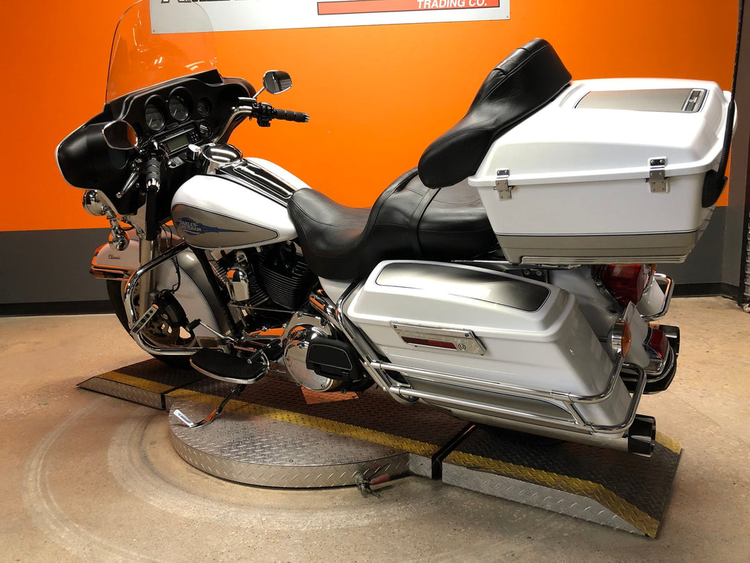 Harley-Davidson White Gold Pearl 98609 | OEMatch Basecoat