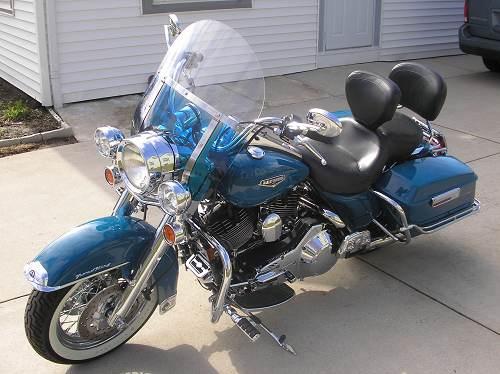 Harley-Davidson Real Teal Metallic - 2C HD135 | OEMatch Basecoat