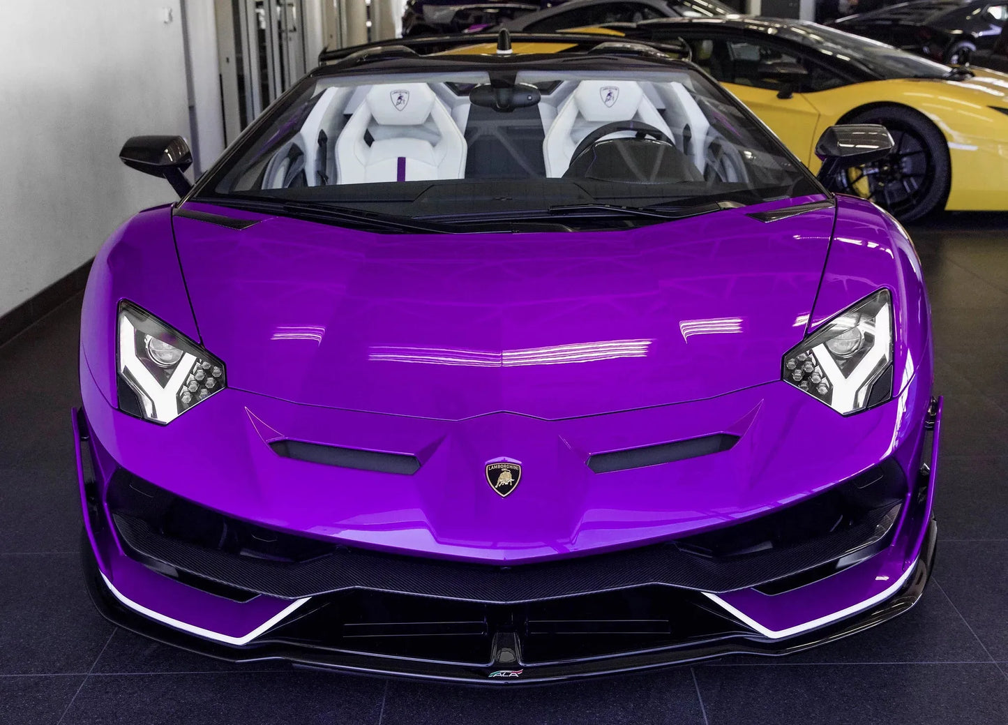 Lamborghini Viola Parisea P. 0172 | OEMatch Basecoat