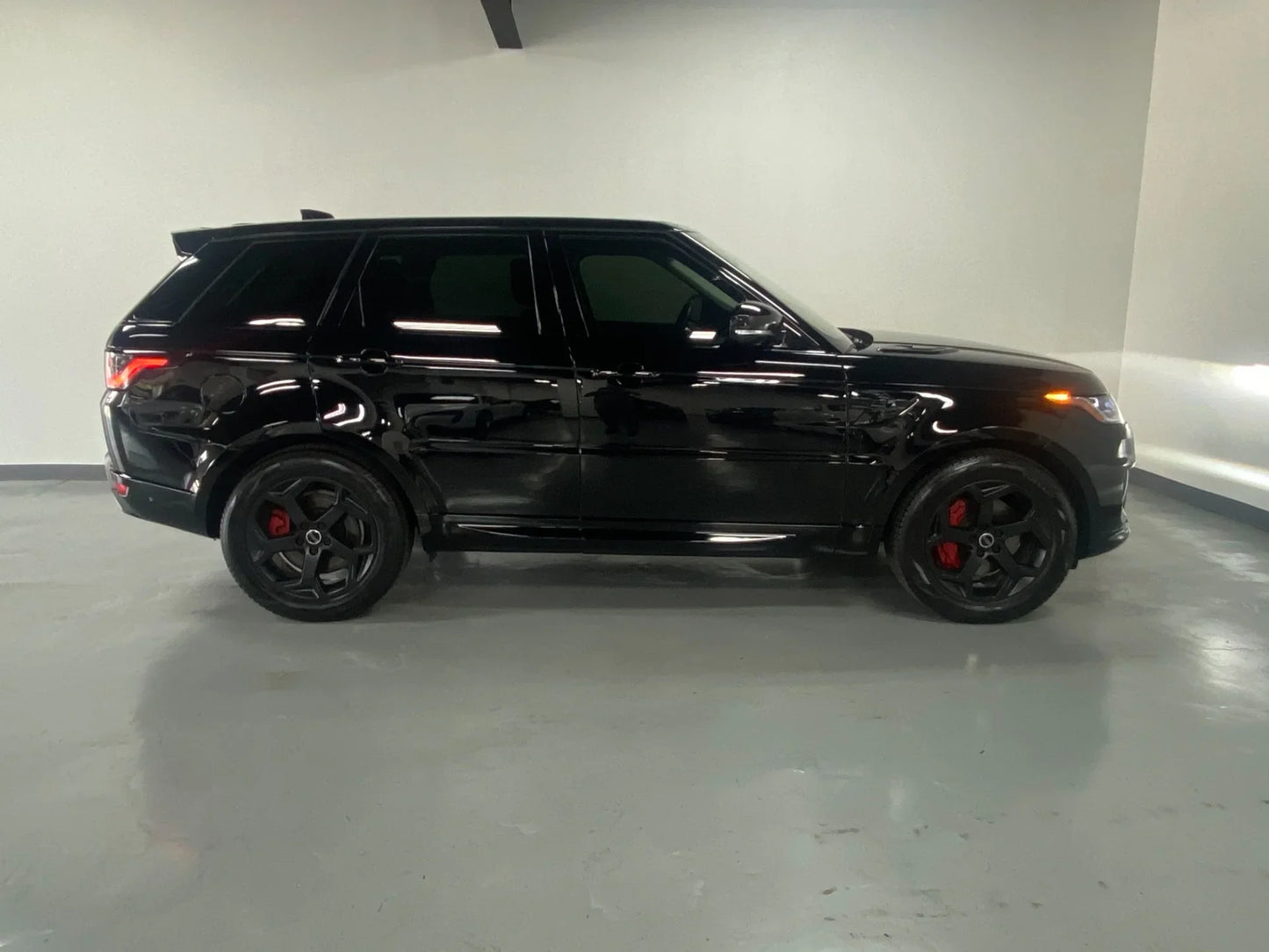 LANDROVER NARVIK BLACK 921 / PEC | OEMatch Basecoat