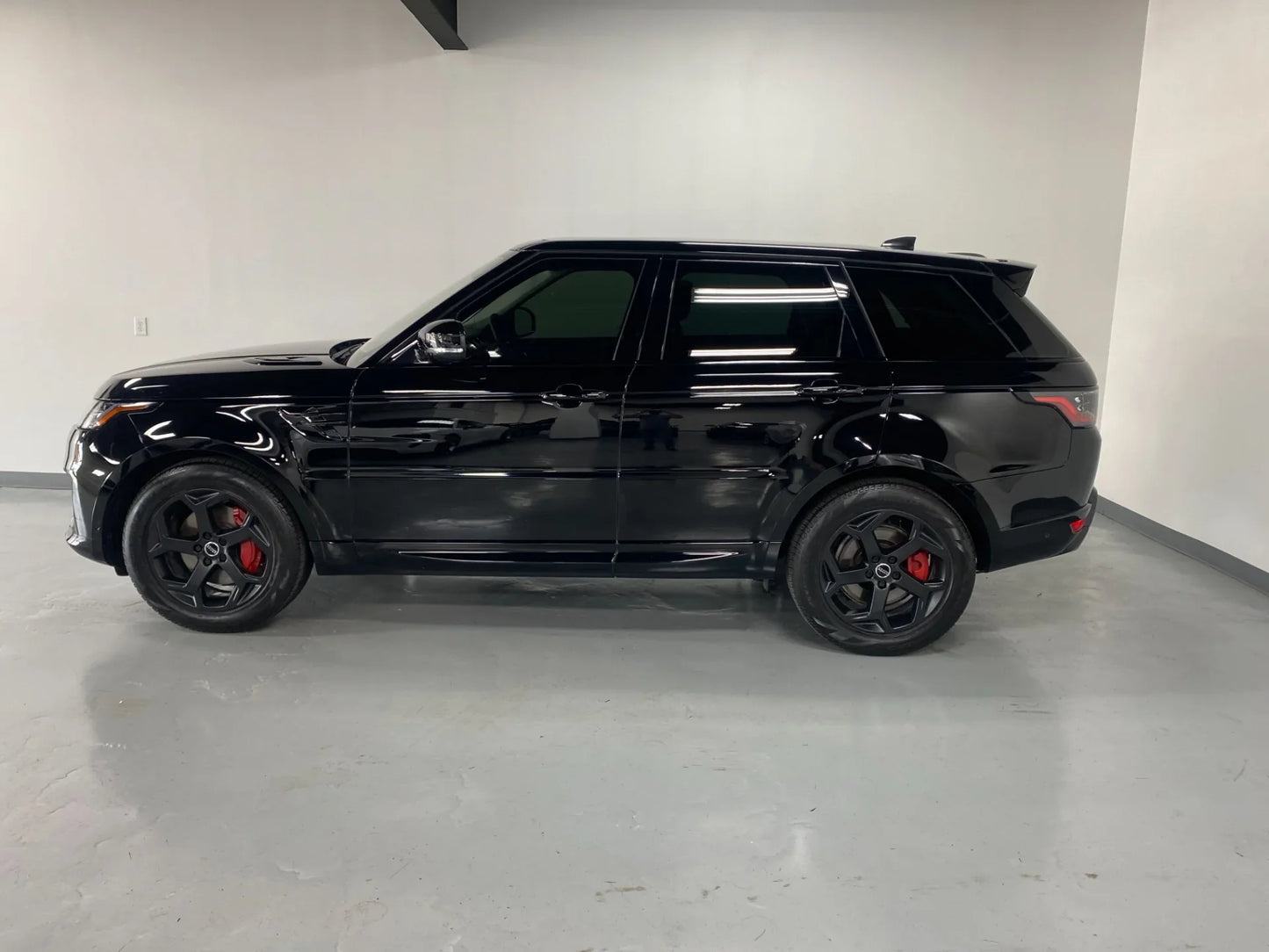 LANDROVER NARVIK BLACK 921 / PEC | OEMatch Basecoat