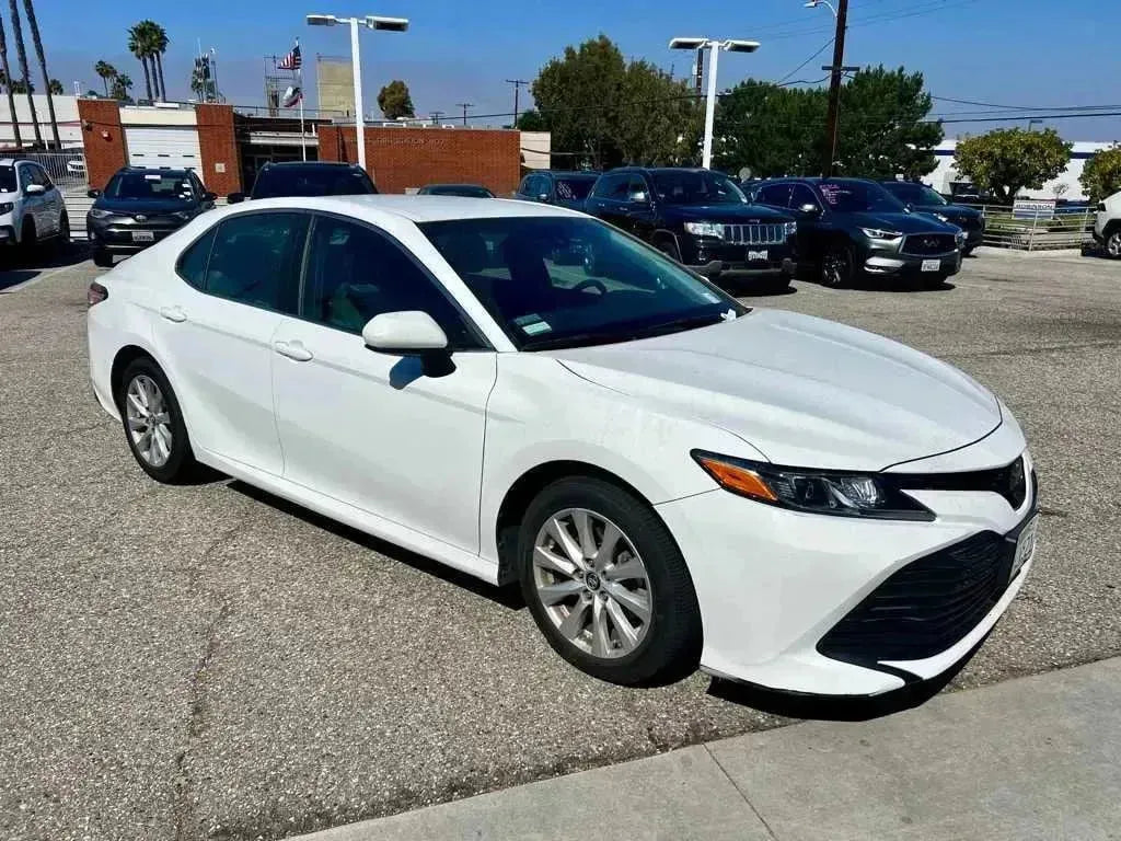 Toyota Super White II 040 | OEMatch Basecoat