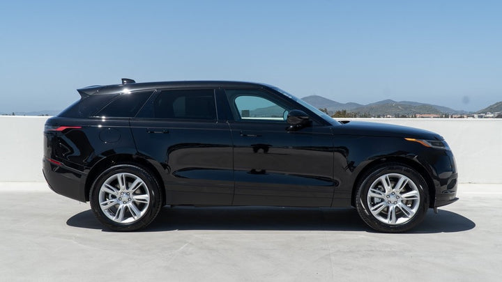 Land Rover Santorini Black Metallic 820 | OEMatch Basecoat