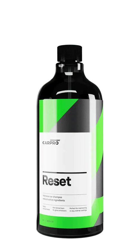 CarPro Reset intensive car shampoo bottle with green and black label, 1L size