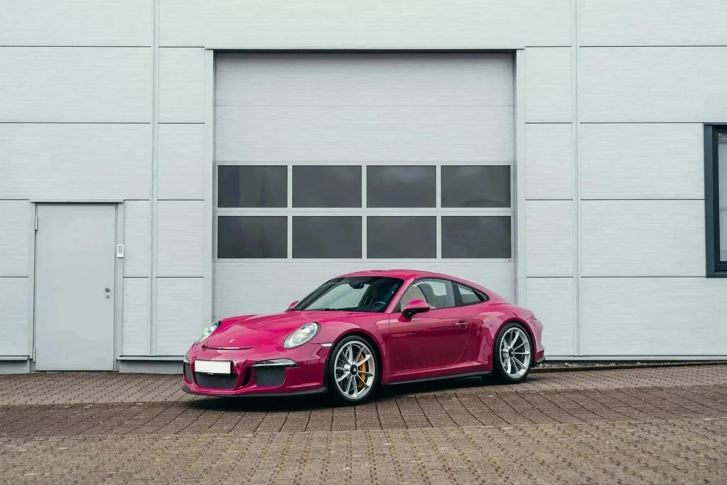 Porsche Ruby Star 82N | OEMatch Basecoat