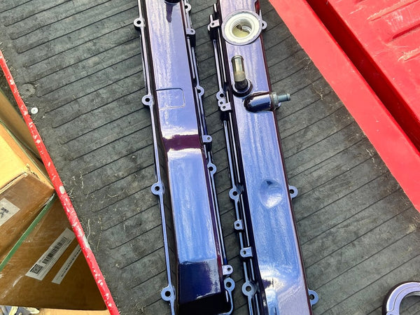 Valve covers & engine parts